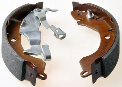 Jeu de mâchoires de frein Mitsubishi COLT II · Mitsubishi COLT III · Mitsubishi LANCER III