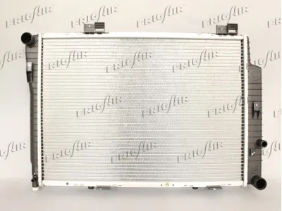 Radiateur, refroidissement du moteur Mercedes-Benz C-CLASS · Mercedes-Benz C-CLASS T-Model