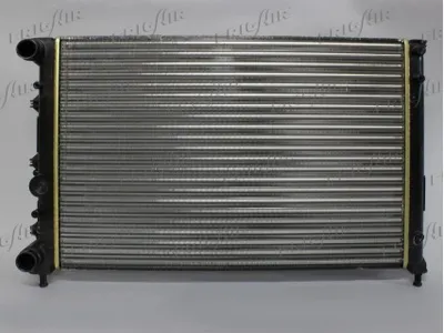 Radiateur, refroidissement du moteur Alfa Romeo 147