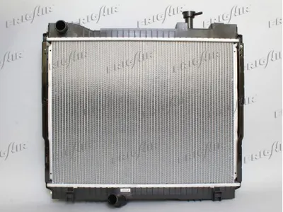 Radiateur, refroidissement du moteur Nissan CABSTAR