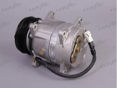 Compresseur, climatisation Peugeot 406 · Peugeot 406 Break