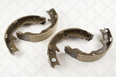 Jeu de mâchoires de frein Chrysler SEBRING Convertible · Chrysler SEBRING · Citroën C-CROSSER