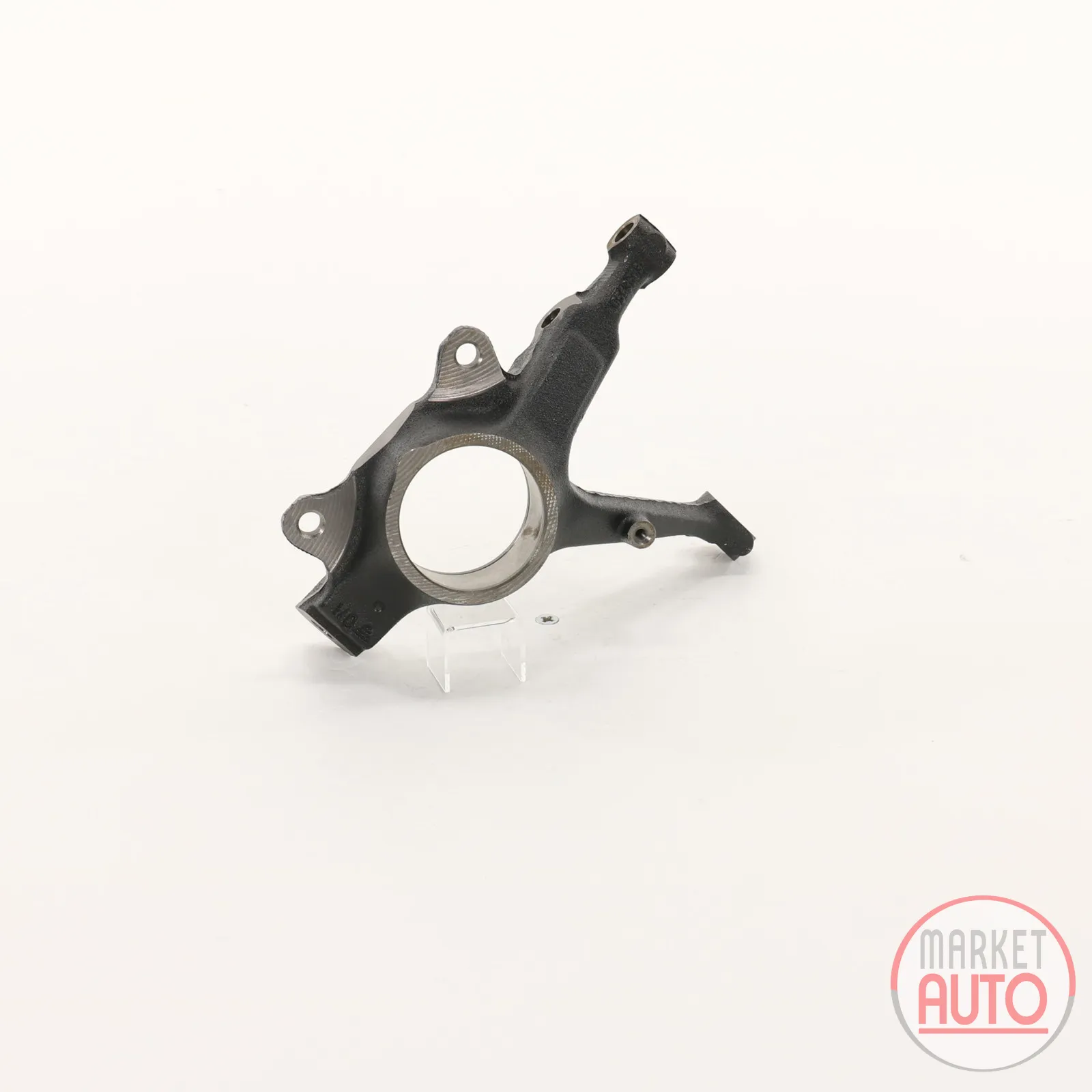 Front left steering knuckle