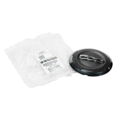 Wheel hub cap for aluminum rim