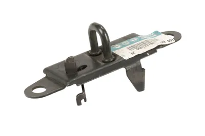Tailgate lock rear cross member