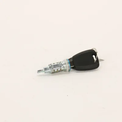 Lock cylinder with key