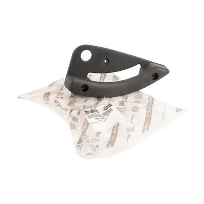 Rear handle left