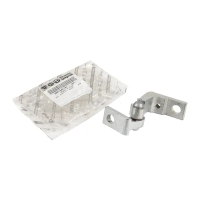 Hinge for the front left door