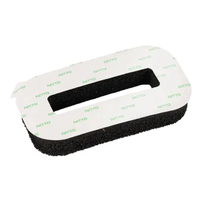 Seal for the rear trim strip