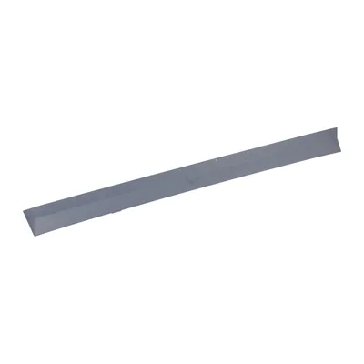 Trim strip for the tailgate