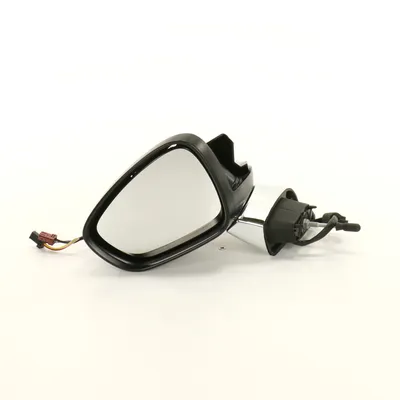 Left exterior mirror electrically heated