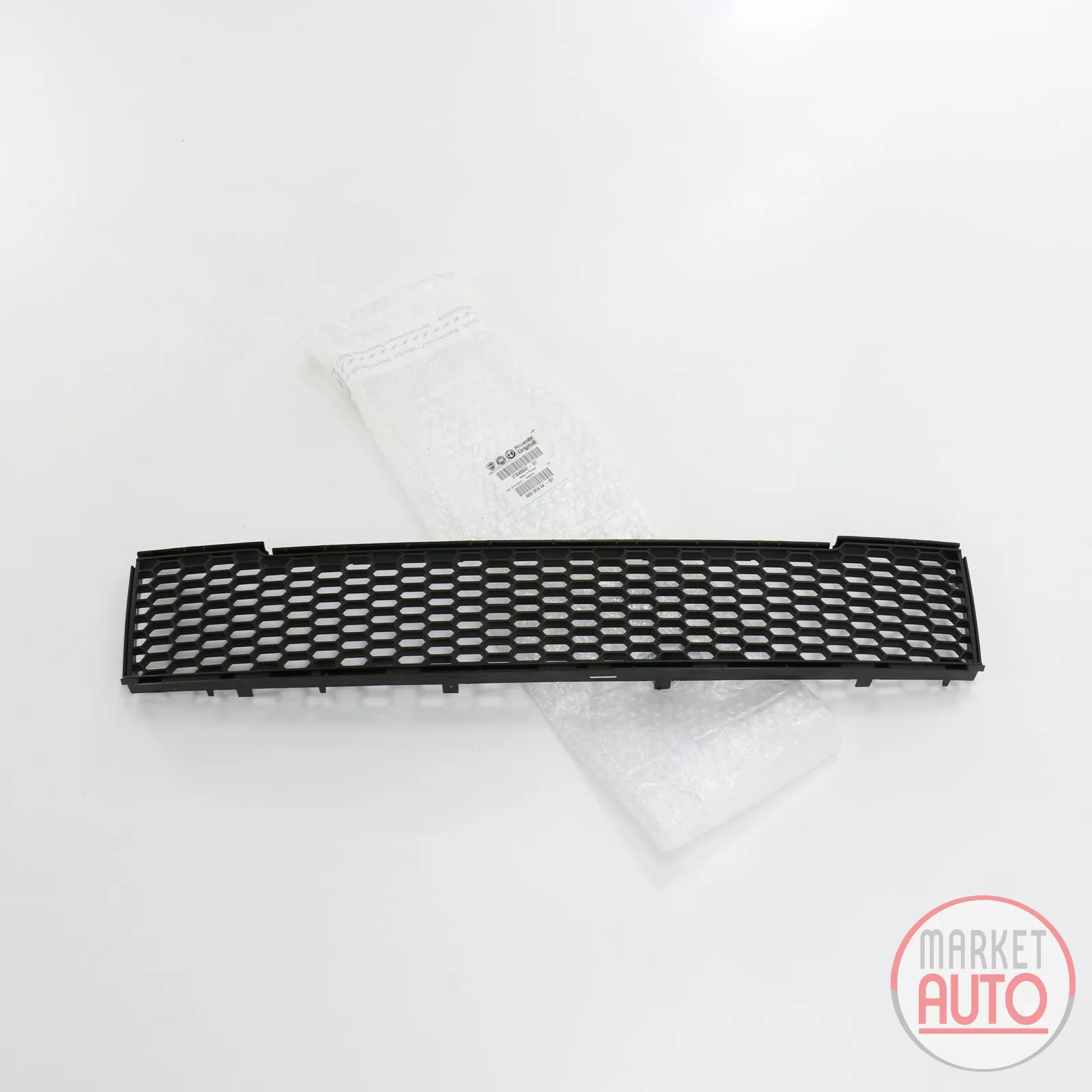 Radiator grille front bumper