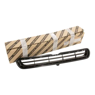 Radiator grille front upper bumper