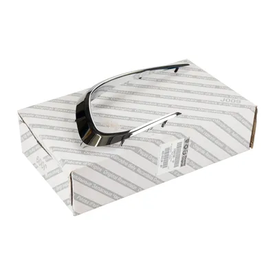 Front right bumper trim