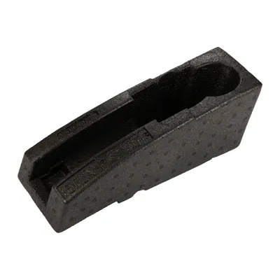 Cover on the right rear of the bumper