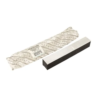 Lubricating felt at the rear of the bumper