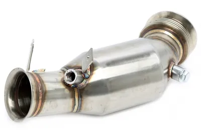 Tuyau avec convertisseur catalytique BMW