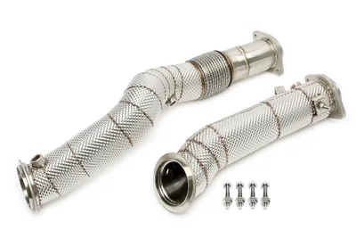 Pipe avec protection thermique et tuyau flexible BMW