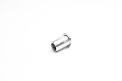 M12 Écrous à rivets aveugles