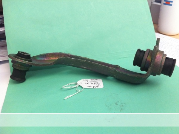 SUPPORT DE MOTEUR DROIT 8200127321