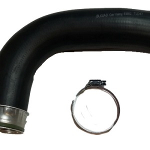 Tuyau d’admission du chargeur 1505A082