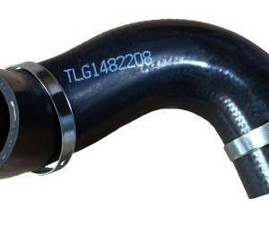 Tuyau d’admission du chargeur AV416C700AB