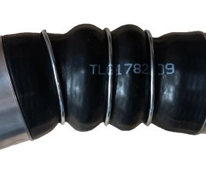 Tuyau d&rsquo;admission du chargeur 11617805401