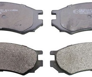 Plaquettes de frein GDB1005