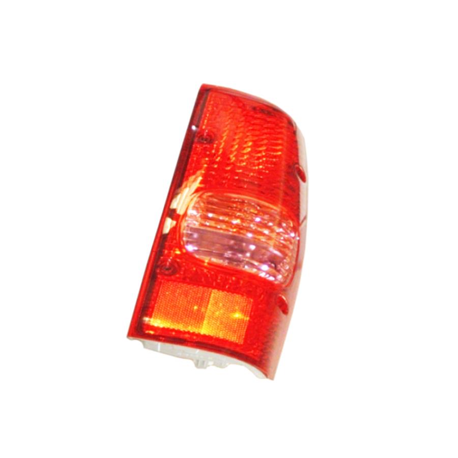 UM47-51-150A, Feu arrière droit