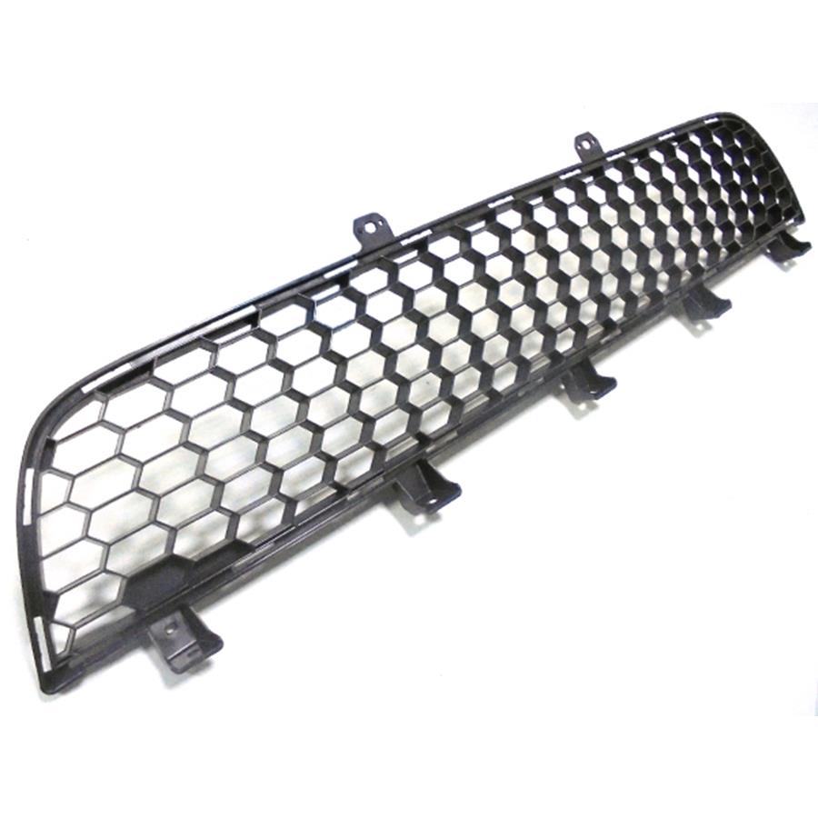 6402A182T, Grille de pare-chocs